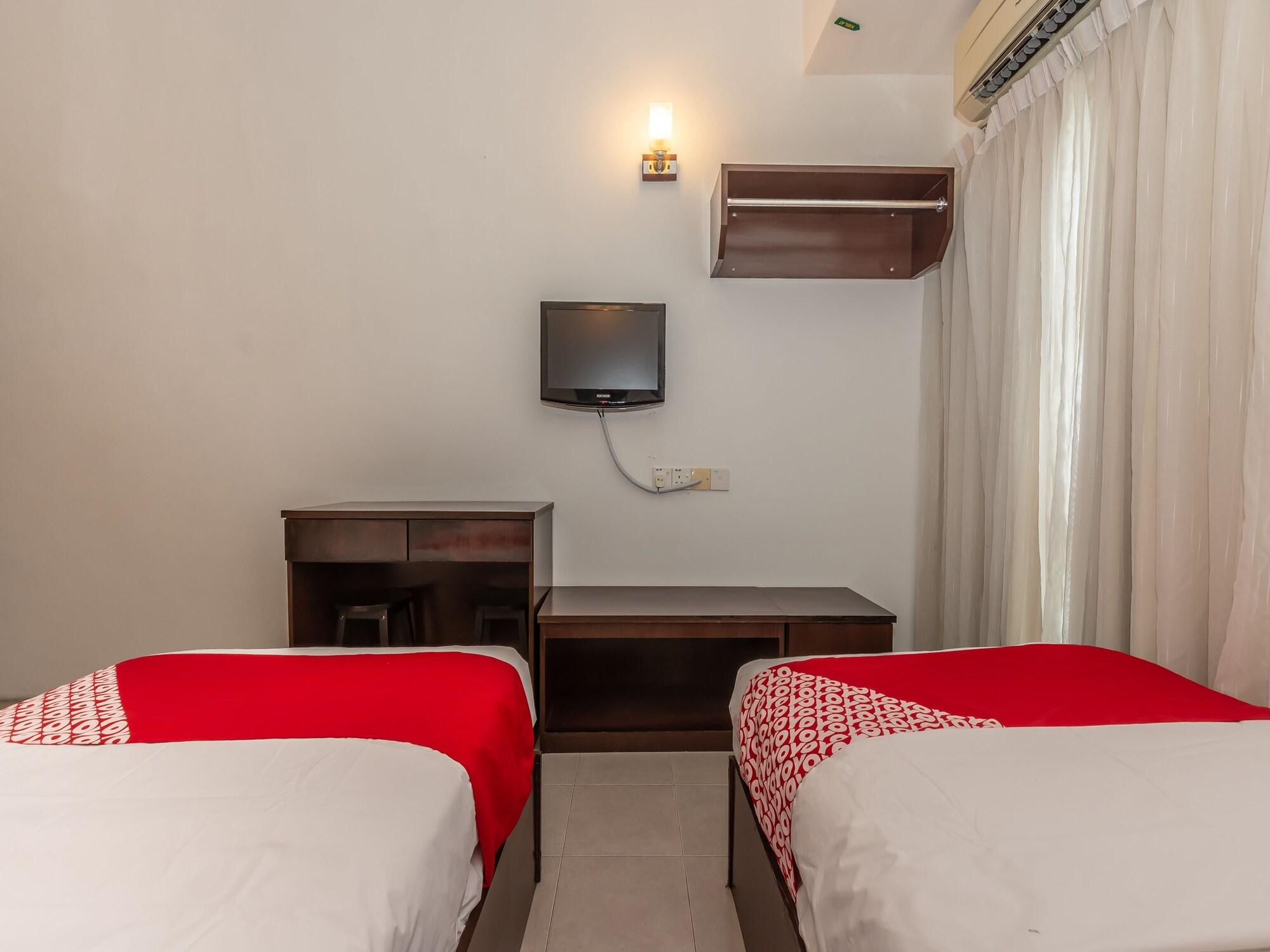 Oyo 1192 Hash House Hotel Malakka Dış mekan fotoğraf