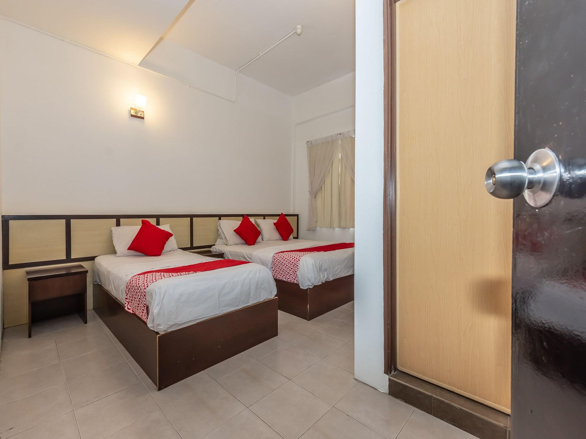 Oyo 1192 Hash House Hotel Malakka Dış mekan fotoğraf