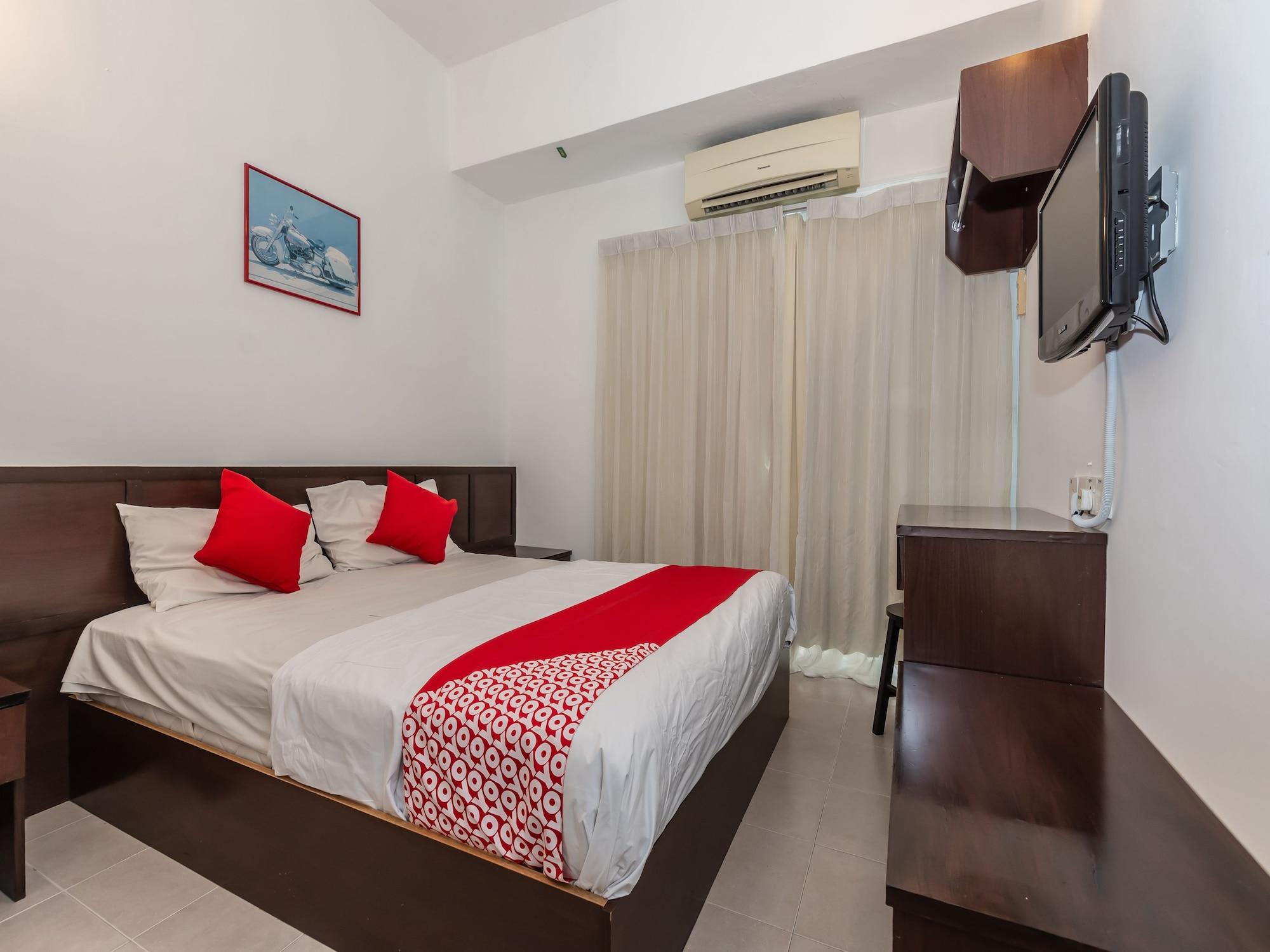 Oyo 1192 Hash House Hotel Malakka Dış mekan fotoğraf